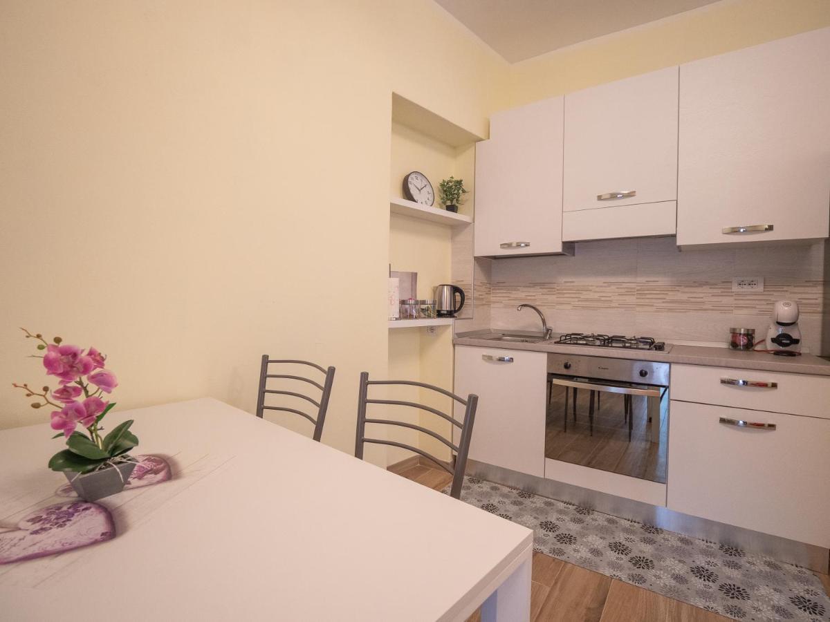 Apartmán Camelia House Bellano Exteriér fotografie