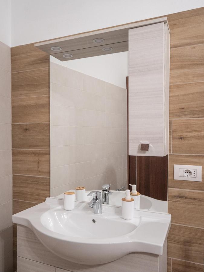 Apartmán Camelia House Bellano Exteriér fotografie